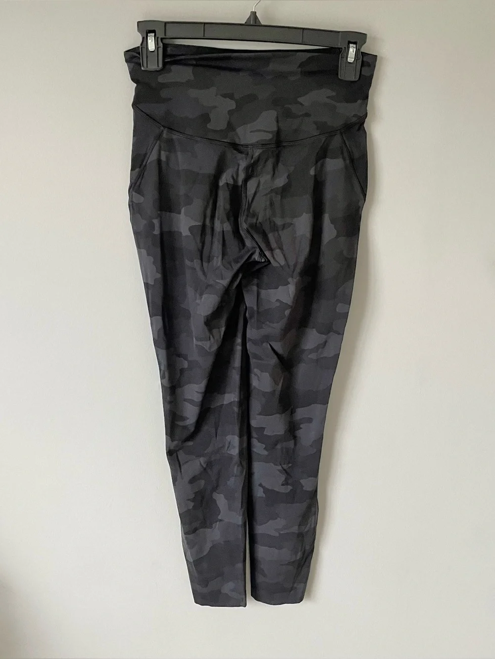 lululemon athletica pre owned